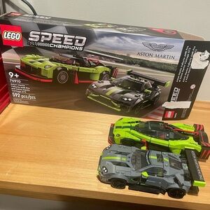 Lego Building Sets Green and Gray